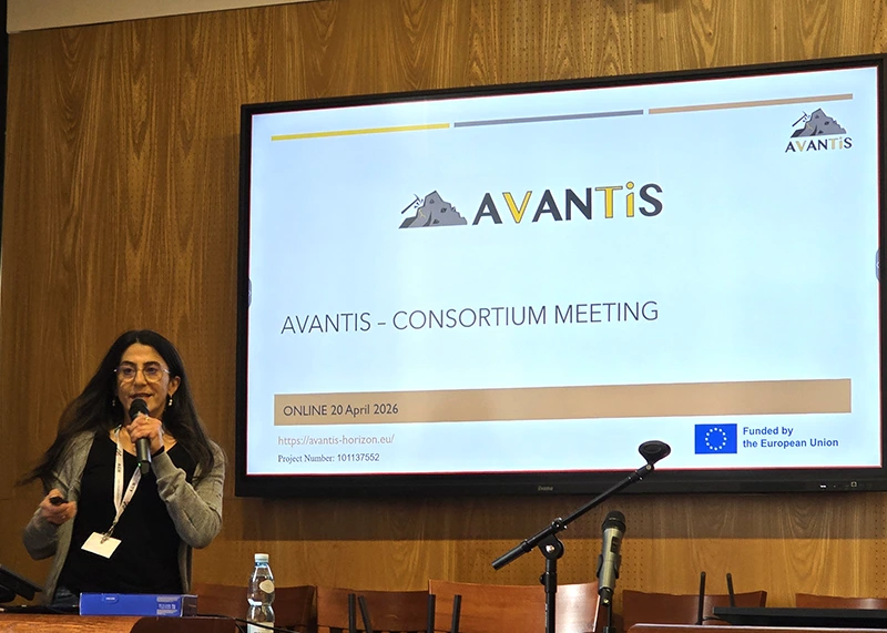 Avantis 1